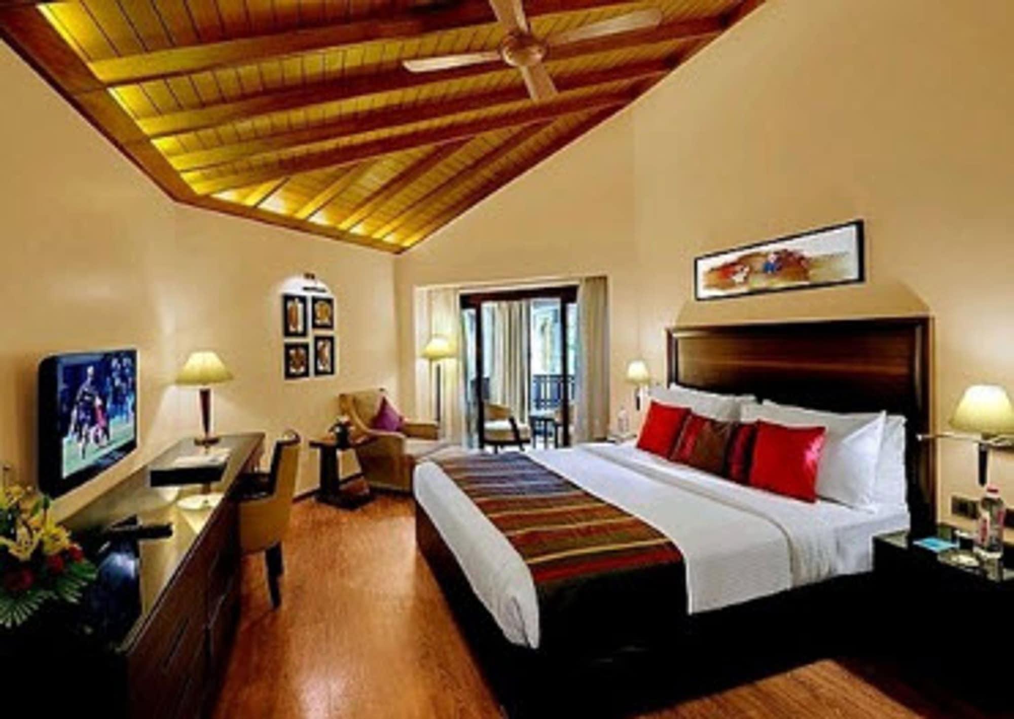 Utorda Kenilworth Resort & Spa, Goa מראה חיצוני תמונה