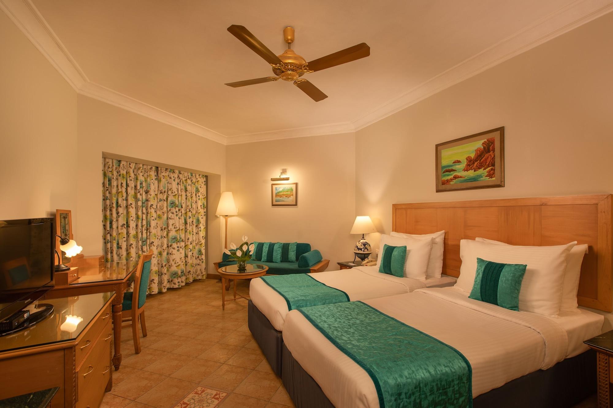 Utorda Kenilworth Resort & Spa, Goa מראה חיצוני תמונה