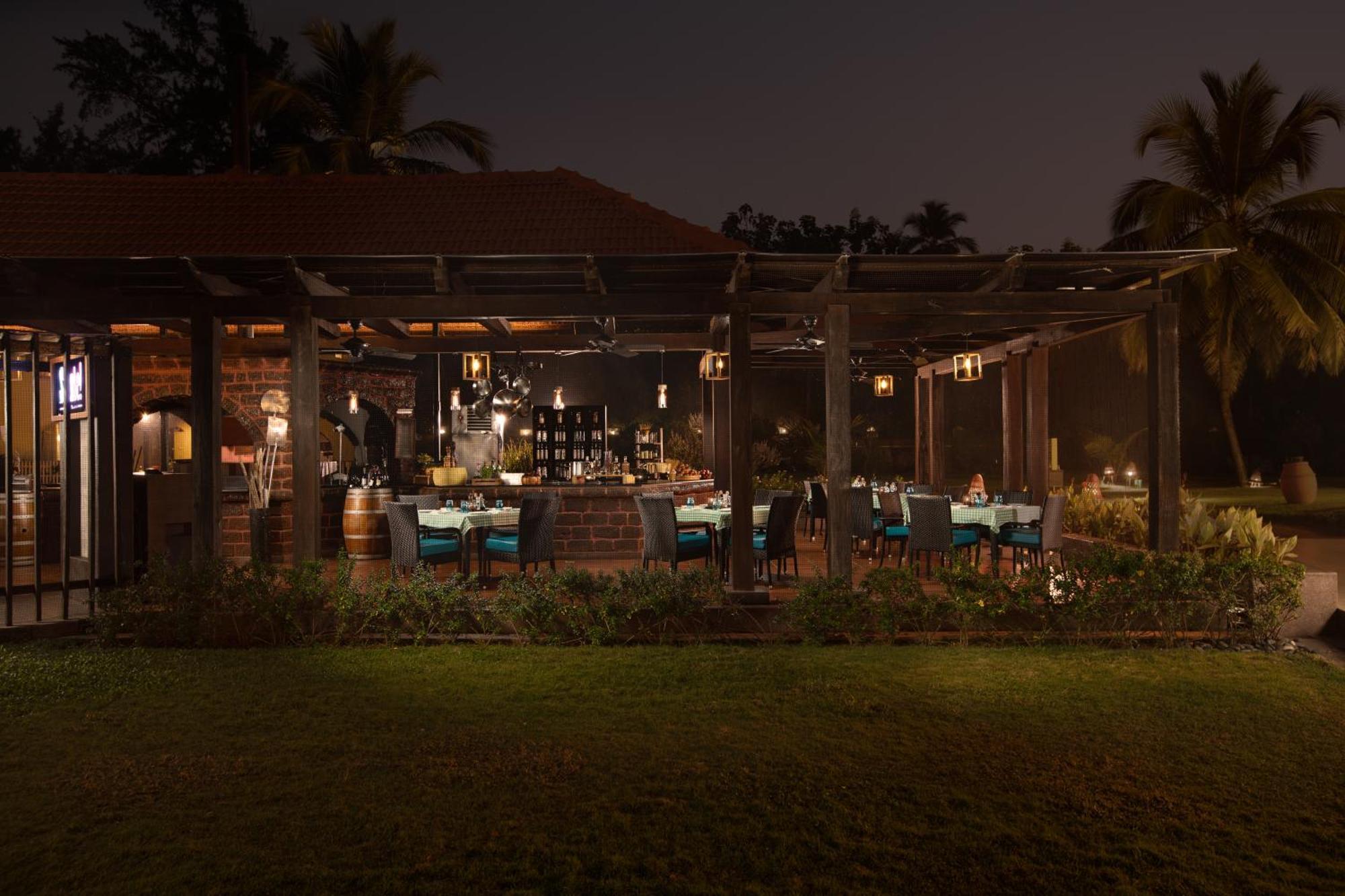 Utorda Kenilworth Resort & Spa, Goa מראה חיצוני תמונה