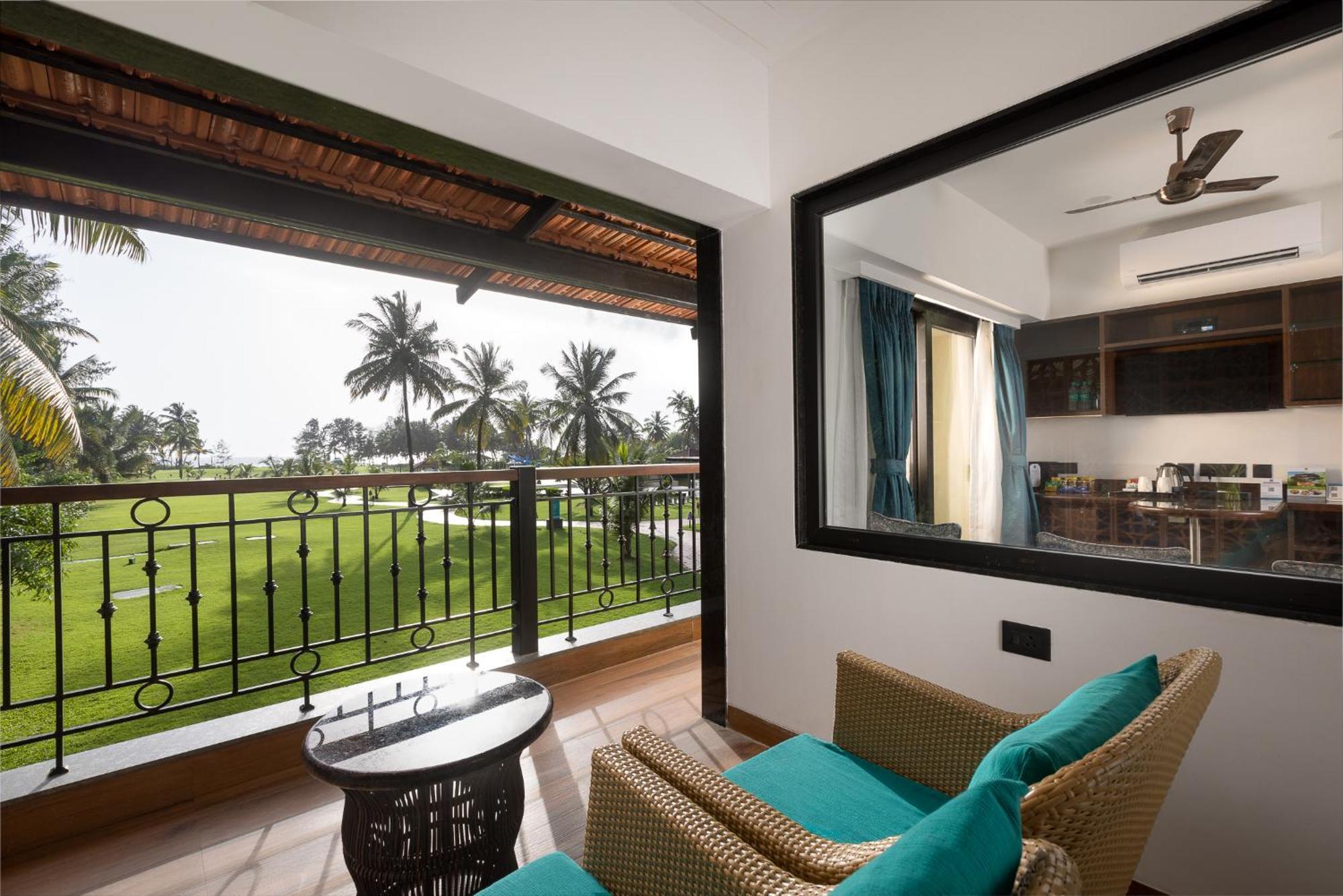 Utorda Kenilworth Resort & Spa, Goa מראה חיצוני תמונה
